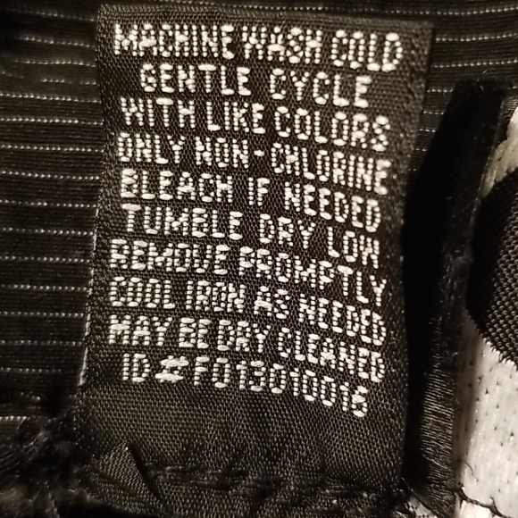 Classy Stripped Capris - Picture 4 of 8